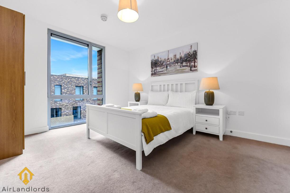 Exclusive 3 Bed 3Bath Penthouse Near Canary Wharf Лондон Экстерьер фото