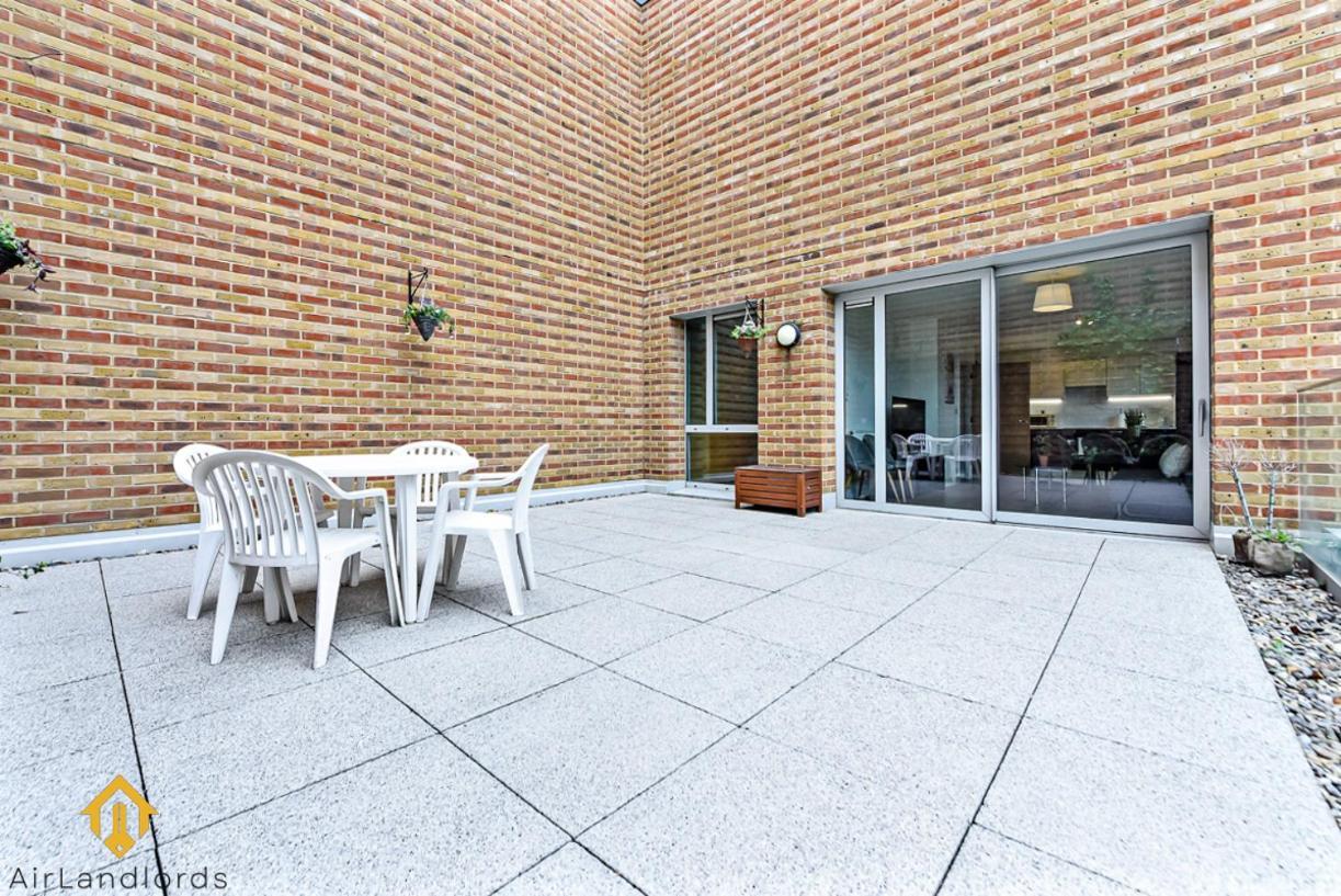 Exclusive 3 Bed 3Bath Penthouse Near Canary Wharf Лондон Экстерьер фото