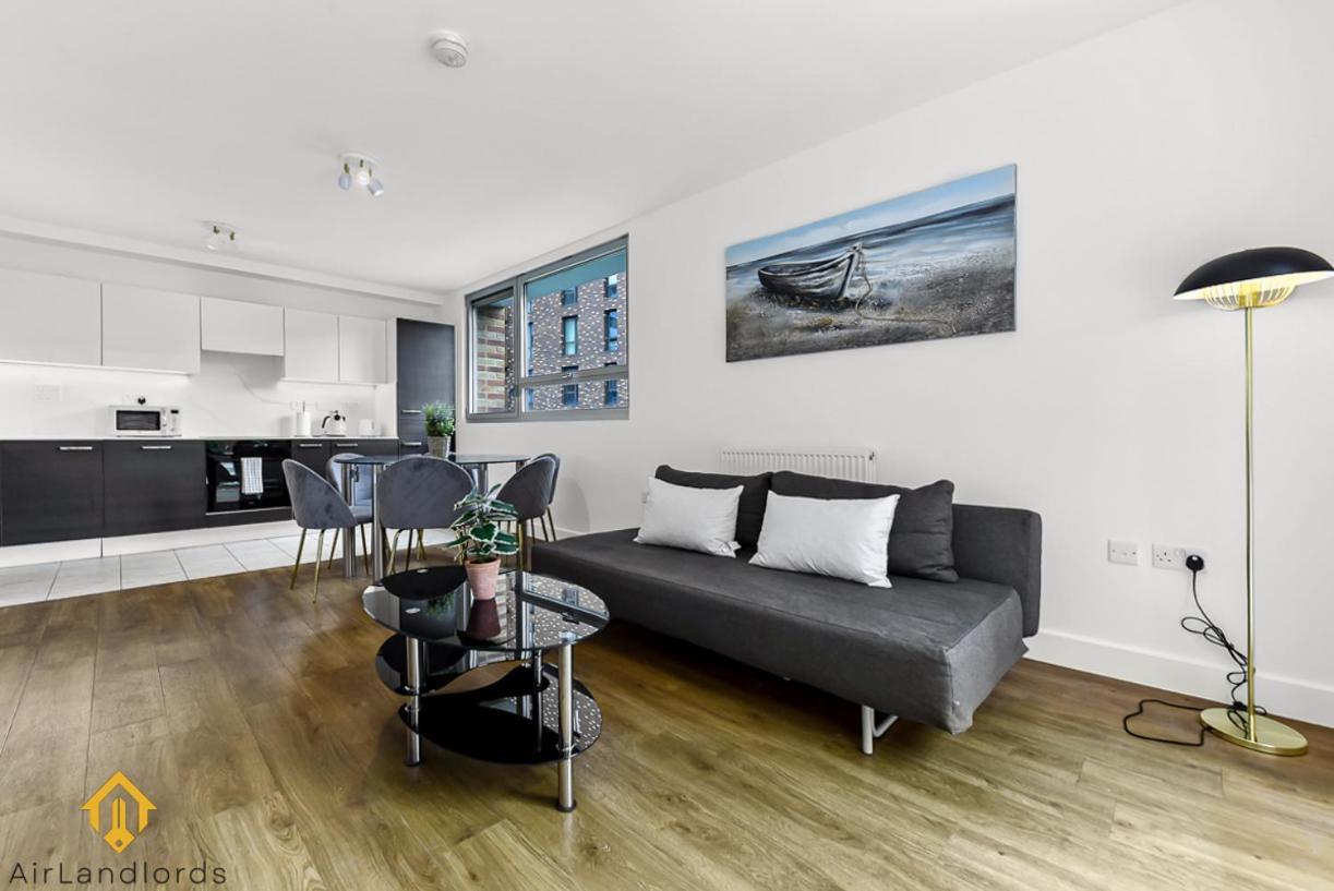 Exclusive 3 Bed 3Bath Penthouse Near Canary Wharf Лондон Экстерьер фото