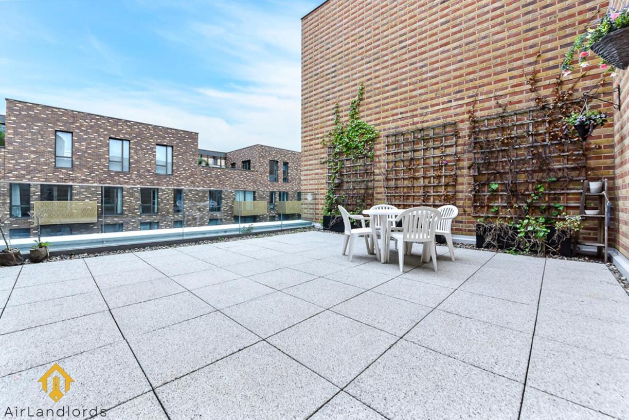 Exclusive 3 Bed 3Bath Penthouse Near Canary Wharf Лондон Экстерьер фото